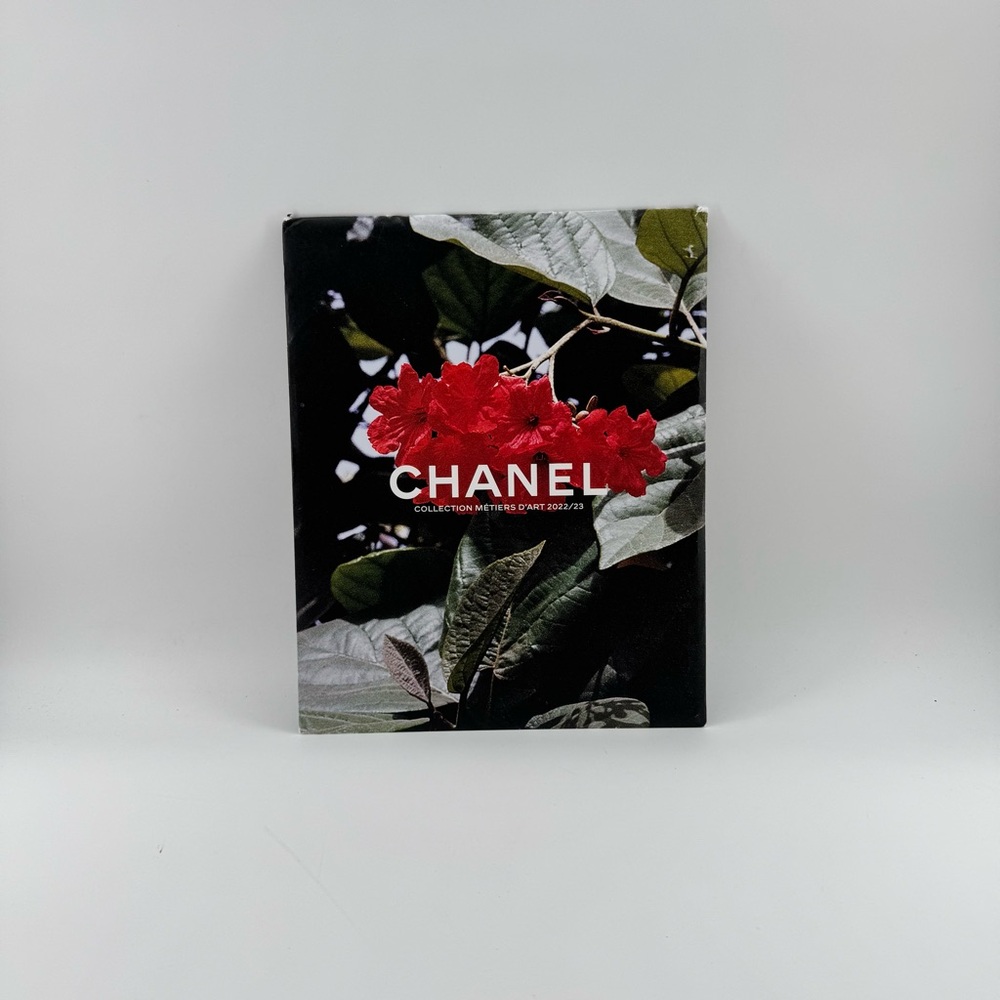Chanel Fashion Magazine – Métiers d’Art Collection 2022/23